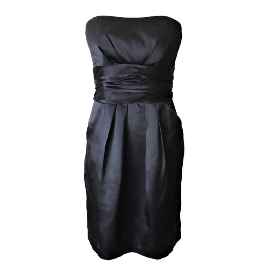 ❤️ David’s Bridal Satin Strapless Dress With Pockets